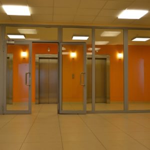 Противопожарная перегородка EI 15 из алюминиевого профиля / серия FRM5146